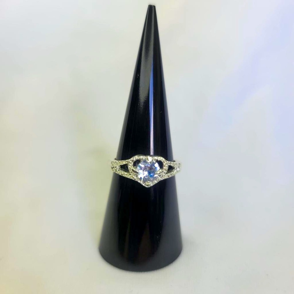 Cubic Zerconia/Rindstone Ring - Picture 1 of 4